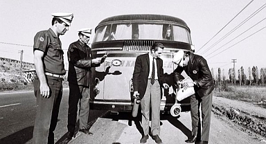 Geçmişte polislerimiz 