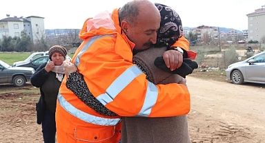 DEPREM BÖLGESİNDE GÖNÜLLERDE YER ALIYOR
