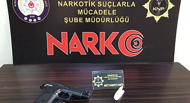 UYUŞTURUCU ZANLISI YAKALANDI