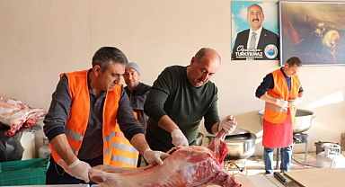 YAHŞİHAN'DAN 100 KOYUN