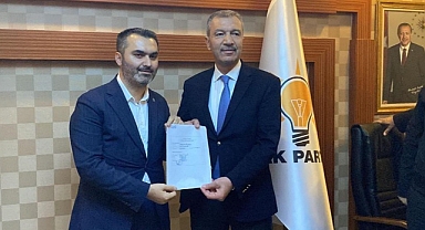 AK PARTİ HİZMET PARTİSİDİR