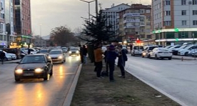 KAYSERİ ŞEHİR KAMERASINDAN DEPREM ANI