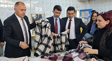 KIYAFETLER AFET BÖLGELERİNE GÖNDERİLİYOR