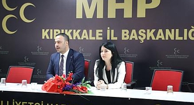 MHP KADIN KOLLARI GÖREVİNİ BIRAKTI