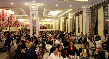 MHP siyasetine kadın eli değecek
