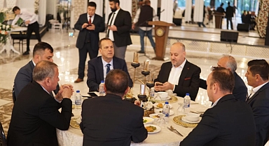 BAŞKAN TEKİN İFTAR VERDİ