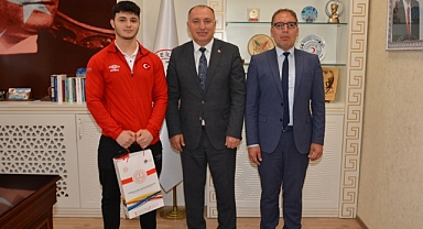 GENÇLERİMİZLE GURUR DUYUYORUZ