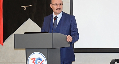 ÜNİVERSİTEDE AKREDİTASYON ÇALIŞMALARI