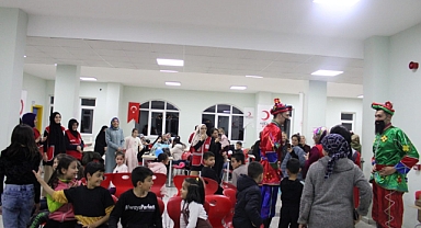 YETİMLER KIZILAY’IN İFTAR PROGRAMINDA BULUŞTU