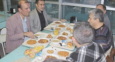YİH’TE GELENEKSEL İFTAR PROGRAMI YAPILDI