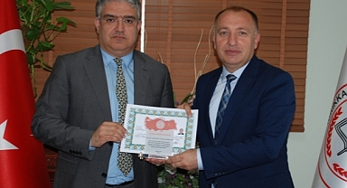 DEPREM BÖLGESİNDE GÖREV ALANLAR ÖDÜLLENDİRİLDİ