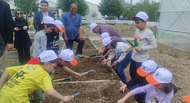MİNİKLERDEN FARKINDALIK FİDANI