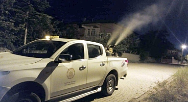 İLAÇLAMA ÇALIŞMALARINI SÜRDÜRÜYOR