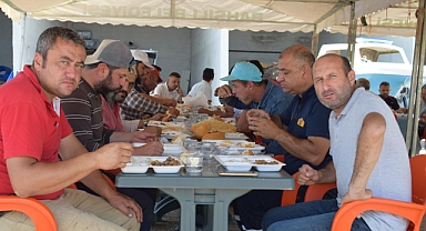 PERSONELLE BİR ARAYA GELDİ