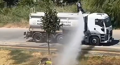 ÇOCUKLARIN SERİNLEMEK İÇİN YAPTIKLARI GÜLÜMSETTİ