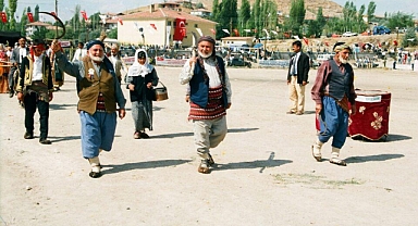 KARAKEÇİLİ ŞENLİĞE HAZIRLANIYOR