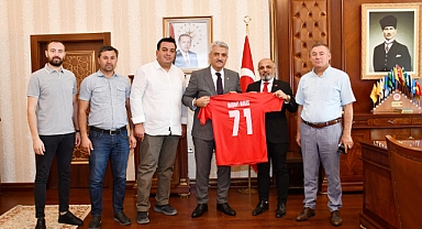 KIRIKKALESPOR’DAN VALİ MAKAS’A ZİYARET