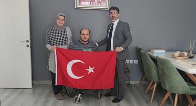 ÖZDEMİR’DEN DUYGUSAL ZİYARET