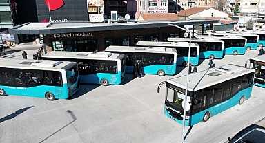 KIRIKKALE’DE DEPREMZEDELER OTOBÜSLERE 3 AY ÜCRETSİZ BİNECEK