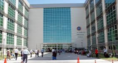 ÜNİVERSİTE HASTANESİNE YENİ POLİKLİNİK