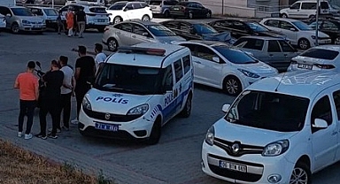 EVİNDE ÖLÜ BULUNDU