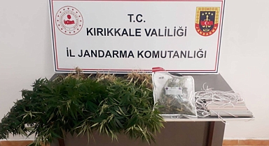 KIRIKKALE’DE DİNAMİT LOKUMU VE SAKSIDA ESRAR YAKALANDI