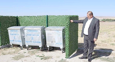 BALIŞEYH’TE ÇÖP KONTEYNIRLARINA ÇİM ÇİT