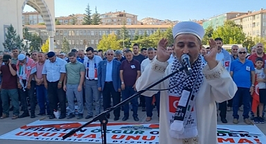 HANİYE İÇİN DUA EDİLEREK GIYABİ CENAZE NAMAZI KILINDI