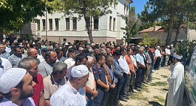 SULAKYURT’TA DEDE, OĞUL VE TORUN SON YOLCUĞUNA UĞURLANDI