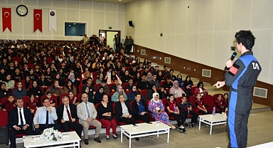 ASTRONOT ATASEVER KIRIKKALE’DE ÖĞRENCİLERLE BULUŞTU