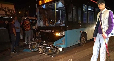 BELEDİYE OTOBÜSÜ İLE MOTOSİKLET ÇARPIŞTI 14 YAŞINDAKİ ÇOCUK ÖLDÜ