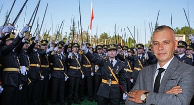 CHP İL GENEL MECLİS ÜYESİ SEDAT AKBULUT’TAN 'MUSTAFA KEMAL'İN ASKERLERİYİZ' SLOGANI ATAN TEĞMENLERE DESTEK