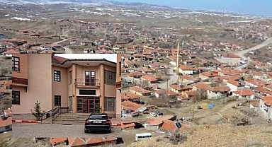 KARAKEÇİLİ İLÇESİ KARIŞTI