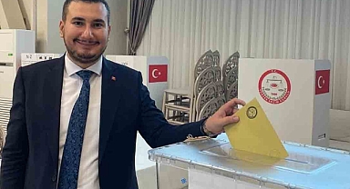 GENÇ, YENİDEN BAŞKAN