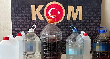 KAÇAK ALKOL YAPARKEN YAKALANDILAR