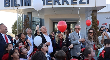 ÖNAL, MİNİKLERLE BAYRAMLAŞTI