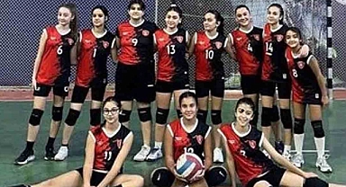 BAŞARAN KOLEJİ KIZLAR VOLEYBOL TAKIMINDAN BÜYÜK PERFORMANS