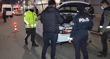 KIRIKKALE’DE ARAÇLAR KONTROLDEN GEÇTİ
