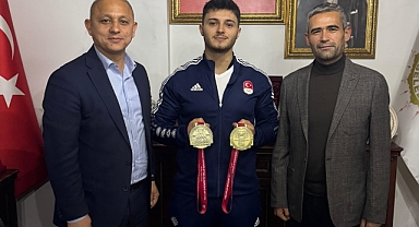 KURNAZ'I MAKAMINDA AĞIRLADI