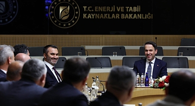 BAKANLIKTA ELE ALINDI