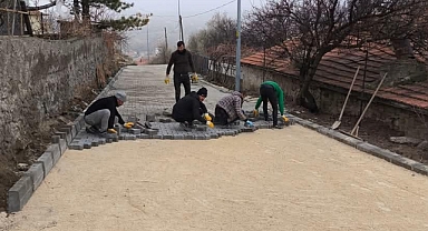 KARAKEÇİLİ’DE KİLİT PARKE ÇALIŞMASI