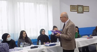 LİSE ÖĞRENCİLERİYLE BULUŞTU
