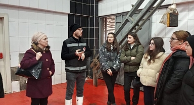 ÖĞRENCİLERE HAYVAN EĞİTİMİ VERİLDİ
