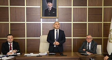 BAŞKAN ÖNAL, GAZETECİLERLE BİR ARAYA GELDİ