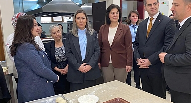 KIRIKKALE'NİN İÇLİ ÇÖREĞİ, ÇOCUKLARLA BİRLİKTE YAPILDI