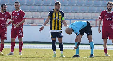 TEKNİK DİREKTÖR AKAN: PLAY-OFF'TAKİ HEDEFİMİZİ BU HAFTA KAÇIRDIK