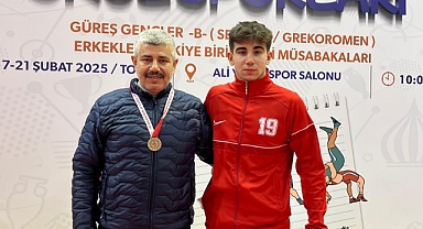 KIRIKKALELİ GÜREŞÇİ TÜRKİYE 3.SÜ OLDU