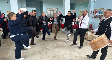 TRSM HASTALARINA DAVULLU ZURNALI MORAL DESTEĞİ