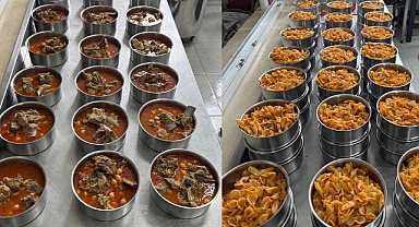 YAŞLI GÖNÜLLER SICAK YEMEKLERLE ISINIYOR