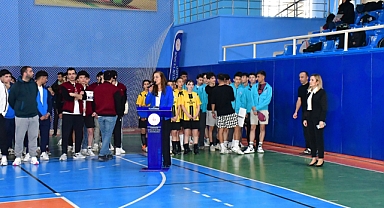 KIRIKKALE’DE GENÇLER FUTSAL YARI FİNAL MAÇLARI BAŞLIYOR